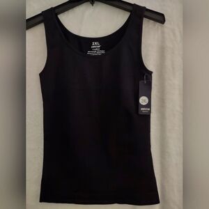 Empetua Black Women's Tank Top